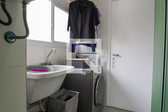 Área de Serviço de apartamento para alugar com 2 quartos, 122m² em Alto da Lapa, São Paulo