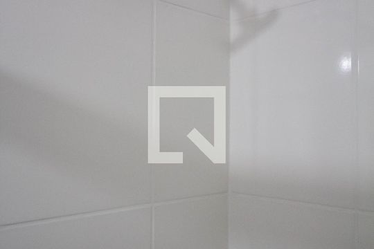 Banheiro de apartamento à venda com 2 quartos, 43m² em Cidade Líder, São Paulo