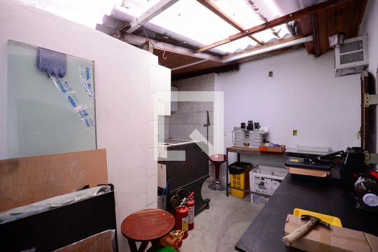 Oficina de Artesanato  de casa para alugar com 3 quartos, 300m² em Vila da Saúde, São Paulo