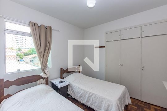 Quarto 1 de apartamento à venda com 2 quartos, 90m² em Carlos Prates, Belo Horizonte