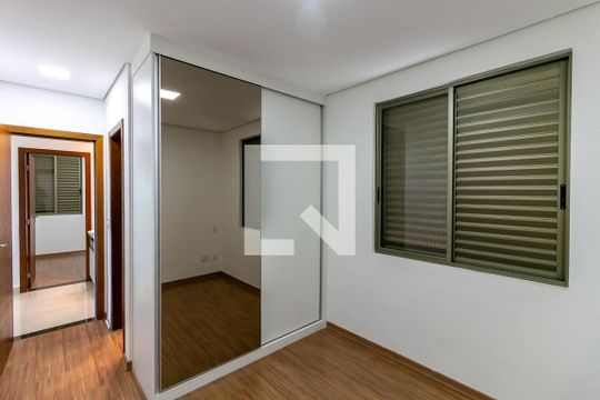 Quarto Suíte de apartamento para alugar com 3 quartos, 98m² em Buritis, Belo Horizonte