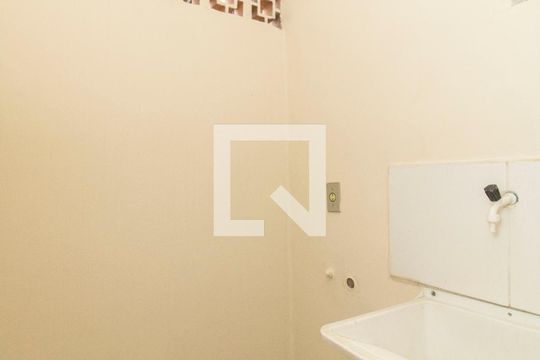 Área de Serviço de casa para alugar com 1 quarto, 40m² em Olaria, Rio de Janeiro
