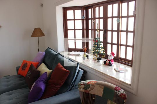 Sala de casa à venda com 3 quartos, 182m² em Horto Florestal, Jundiaí