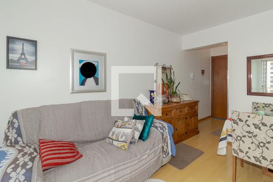 Sala de apartamento para alugar com 2 quartos, 59m² em Jardim Carvalho, Porto Alegre