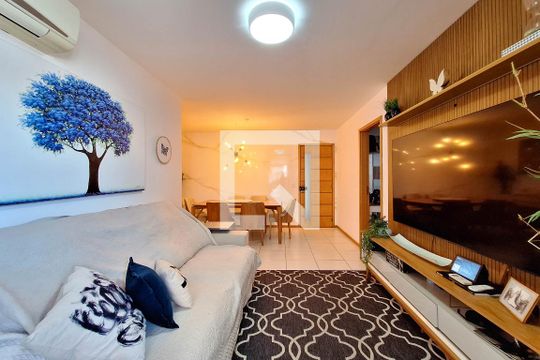 Sala de apartamento à venda com 2 quartos, 103m² em Piratininga, Niterói