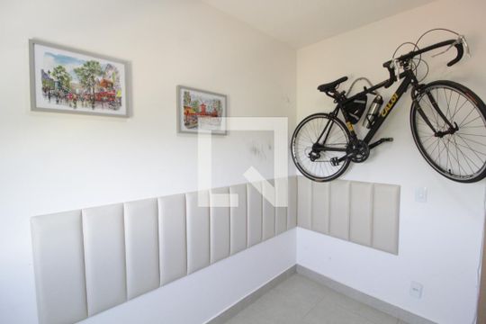 Quarto 1 de apartamento para alugar com 2 quartos, 61m² em Aclimação, Uberlândia