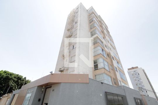 Fachada de apartamento para alugar com 2 quartos, 61m² em Aclimação, Uberlândia