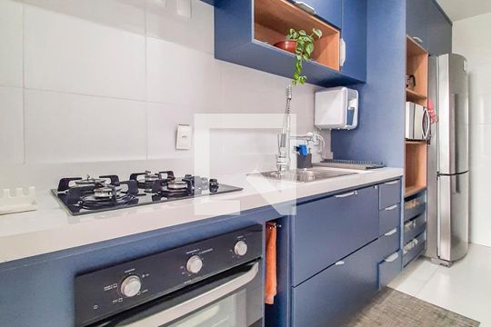 Cozinha de apartamento para alugar com 2 quartos, 76m² em Barra da Tijuca, Rio de Janeiro