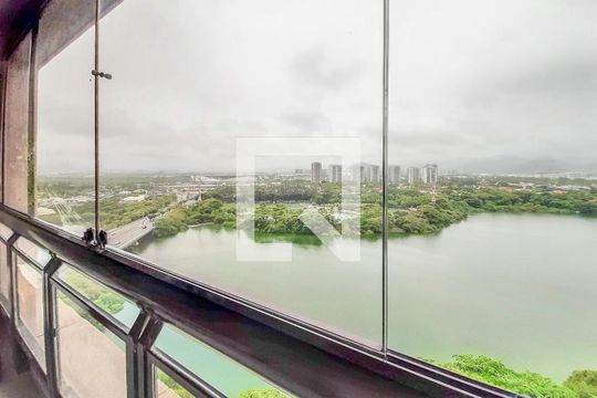 Varanda de apartamento para alugar com 2 quartos, 76m² em Barra da Tijuca, Rio de Janeiro