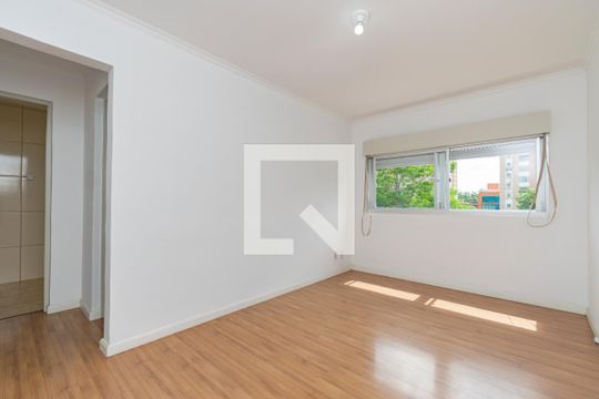 Apartamento à venda com 1 quarto, 43m² em Partenon, Porto Alegre