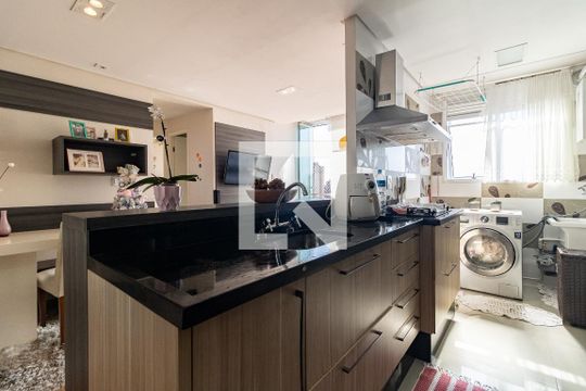 Cozinha de apartamento à venda com 2 quartos, 50m² em Vila Moinho Velho, São Paulo