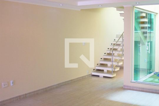 Casa à venda com 6 quartos, 205m² em Santa Paula, São Caetano do Sul