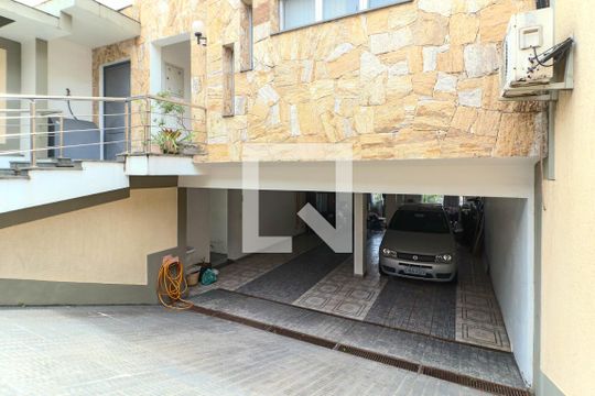 Garagem de casa para alugar com 4 quartos, 290m² em Vila Mariana, São Paulo