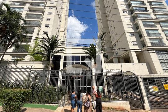Fachada de apartamento para alugar com 3 quartos, 81m² em Vila Mascote, São Paulo