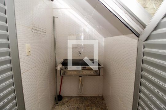 Lavabo da Garagem de apartamento à venda com 3 quartos, 380m² em Fernão Dias, Belo Horizonte