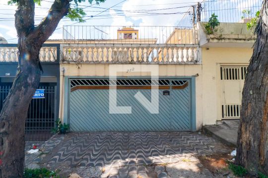Fachada de casa para alugar com 3 quartos, 100m² em Vila Mira, São Paulo