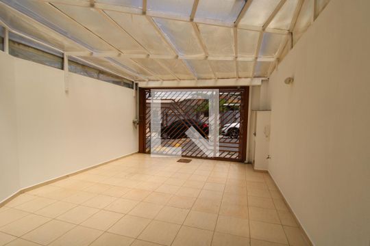 Garagem de casa à venda com 2 quartos, 104m² em Vila Medeiros, São Paulo