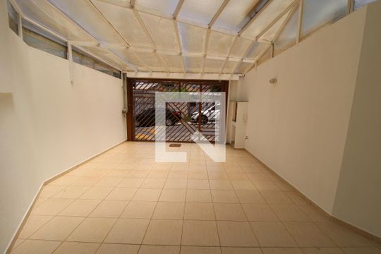Garagem de casa à venda com 2 quartos, 104m² em Vila Medeiros, São Paulo