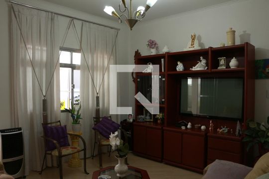Casa para alugar com 3 quartos, 150m² em Cidade Mãe do Céu, São Paulo