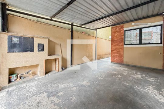 Garagem de casa à venda com 3 quartos, 100m² em Ipiranga, São Paulo