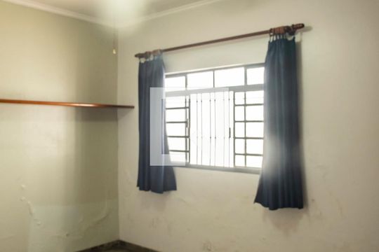 Quarto 1 de casa à venda com 3 quartos, 150m² em Parque Imperial, São Paulo