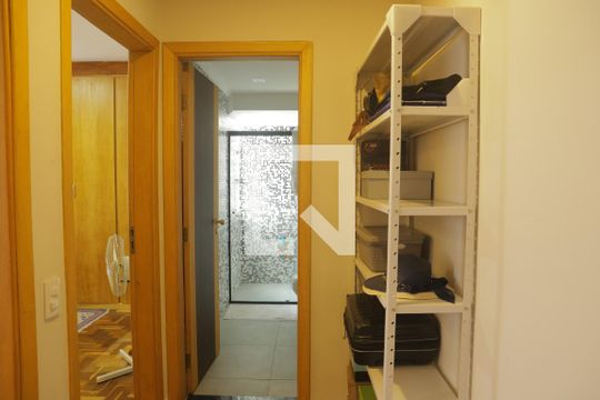 Corredor de apartamento à venda com 2 quartos, 95m² em Planalto Paulista, São Paulo