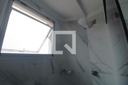 Chuveiro de apartamento para alugar com 2 quartos, 65m² em Jardim Santa Cruz (campo Grande), São Paulo