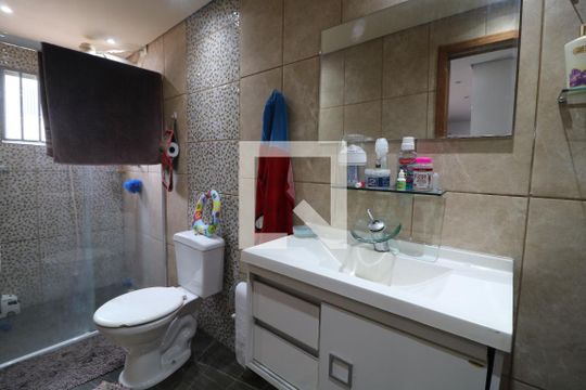Banheiro da Suíte de casa para alugar com 3 quartos, 168m² em Jardim Vila Formosa, São Paulo