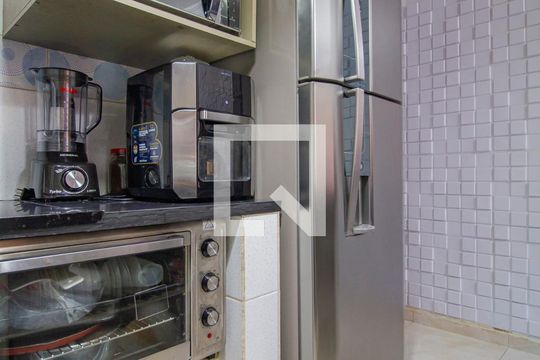 Cozinha de casa para alugar com 2 quartos, 80m² em Vila Madalena, São Paulo