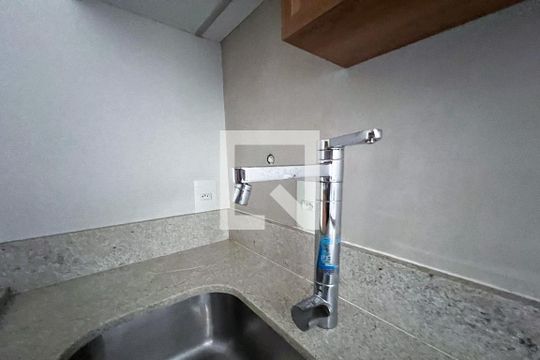 Cozinha de apartamento à venda com 2 quartos, 66m² em Vila Olímpia, São Paulo