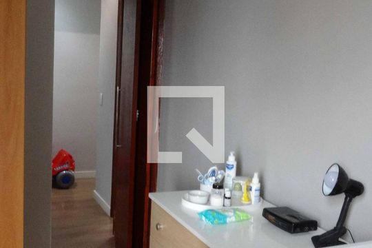 Quarto de apartamento para alugar com 2 quartos, 63m² em Jaguaribe, Osasco