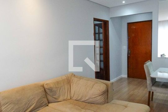 Sala de apartamento para alugar com 2 quartos, 63m² em Jaguaribe, Osasco