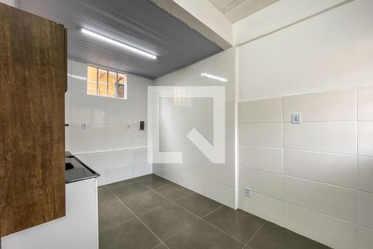 Cozinha de apartamento à venda com 1 quarto, 32m² em Jardim Carvalho, Porto Alegre