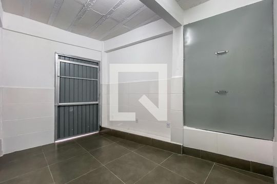 Dormitório de apartamento à venda com 1 quarto, 32m² em Jardim Carvalho, Porto Alegre