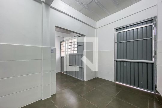 Dormitório de apartamento para alugar com 1 quarto, 32m² em Jardim Carvalho, Porto Alegre