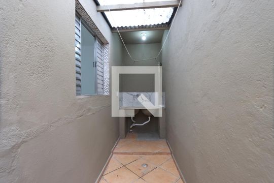 Área de Serviço de casa para alugar com 1 quarto, 44m² em Vila Alpina, São Paulo