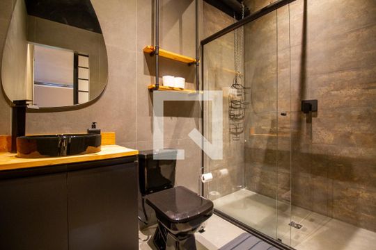 Banheiro da Suíte de apartamento para alugar com 1 quarto, 80m² em Sumarezinho, São Paulo