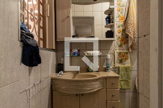 Banheiro Suíte  de casa para alugar com 4 quartos, 330m² em Vila Hortência, Sorocaba