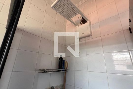 Banheiro de casa à venda com 3 quartos, 150m² em Vila Madalena, São Paulo