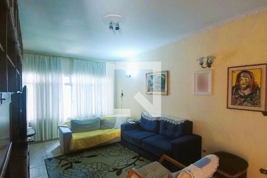 Sala  de casa à venda com 5 quartos, 170m² em Jardim Santa Mena, Guarulhos