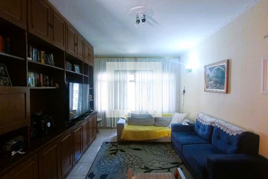 Sala  de casa à venda com 5 quartos, 170m² em Jardim Santa Mena, Guarulhos