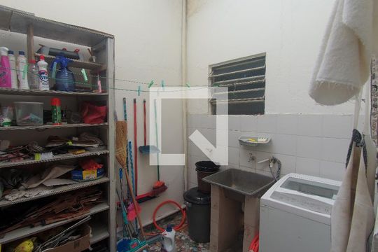 Área de Serviço de casa à venda com 5 quartos, 170m² em Jardim Santa Mena, Guarulhos