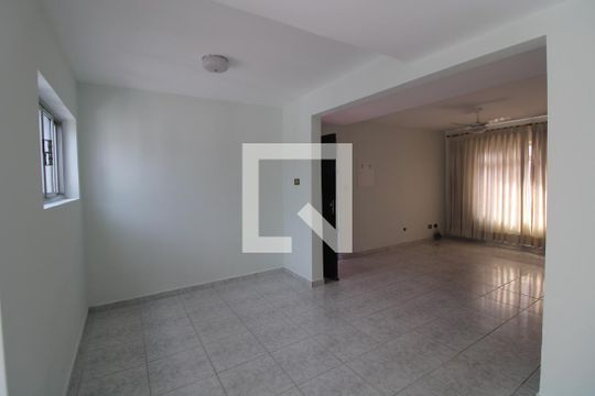 Sala 2 de casa à venda com 4 quartos, 120m² em Socorro, São Paulo