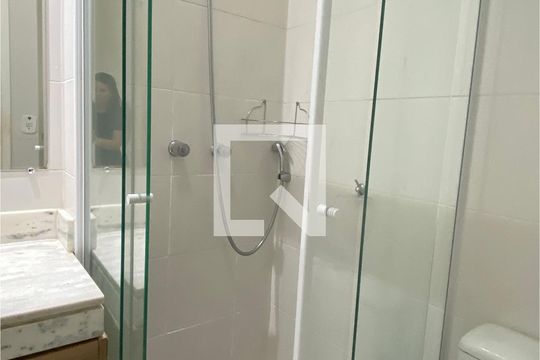 Banheiro Corredor de apartamento à venda com 2 quartos, 59m² em Vila Iracema, Barueri