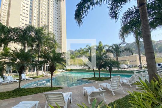 Piscina de apartamento à venda com 2 quartos, 59m² em Vila Iracema, Barueri