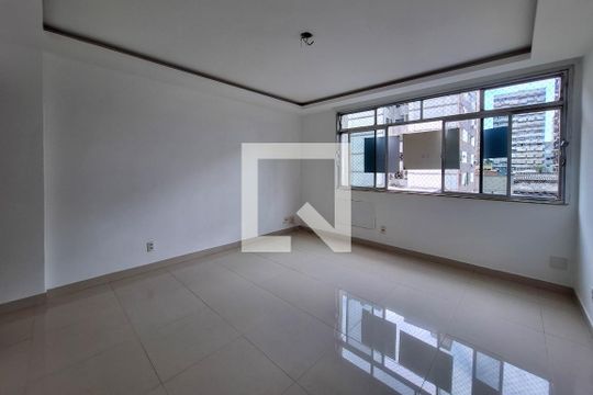 Sala de apartamento à venda com 3 quartos, 98m² em Icaraí, Niterói