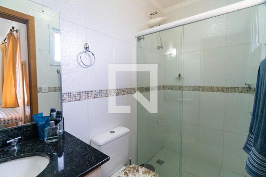 Banheiro da Suíte 1 de casa de condomínio à venda com 2 quartos, 80m² em Jabaquara, São Paulo