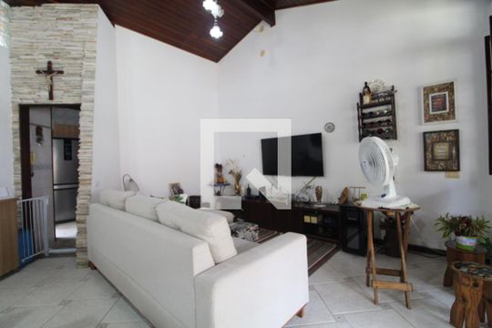 Sala de casa de condomínio à venda com 3 quartos, 336m² em Anil, Rio de Janeiro