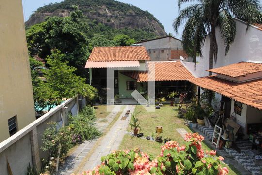 Fachada de casa de condomínio à venda com 3 quartos, 336m² em Anil, Rio de Janeiro