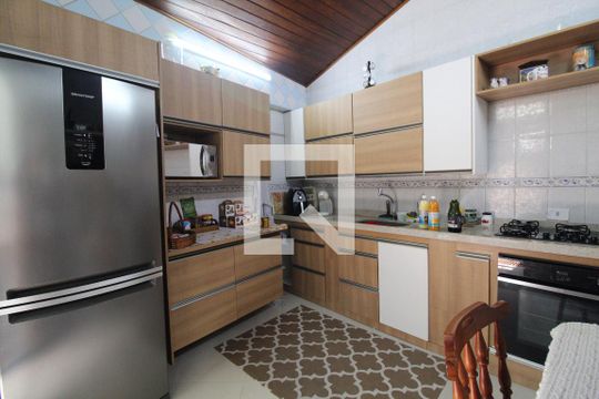 Cozinha de casa de condomínio à venda com 3 quartos, 336m² em Anil, Rio de Janeiro